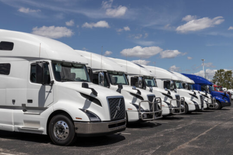 July Class 8 orders rise but still trail replacement demand